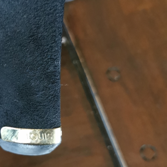 Shoes - Picture 3 of 8